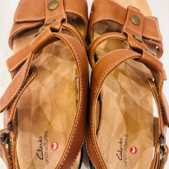 Clarks  Unstructured Tan Leather Sandals size 10 mint condition - Picture 7 of 9